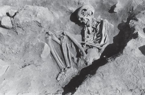 Lerna excavation: a Middle Helladic pit grave.