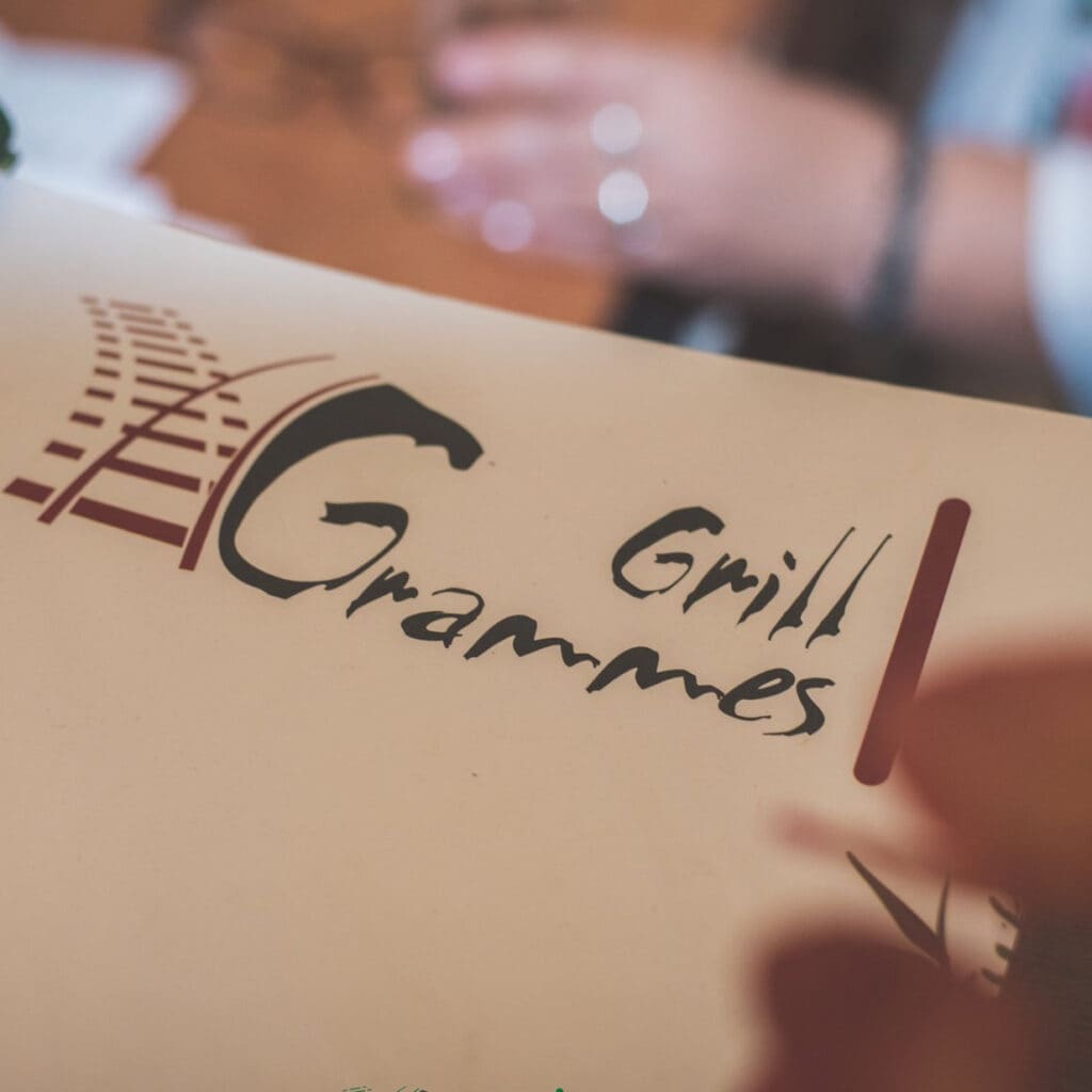 Menukaart met het logo van Grill Grammes